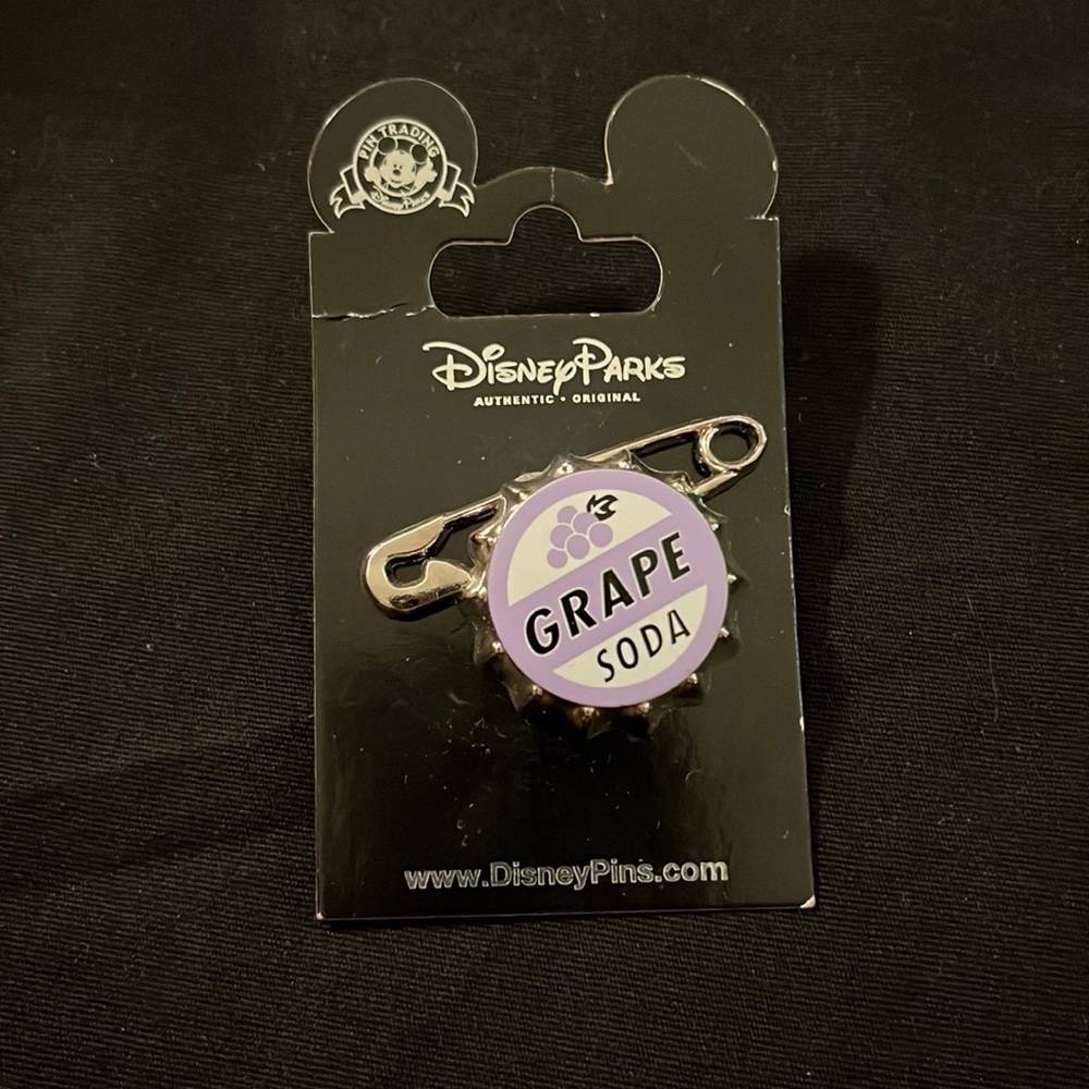 Disney Parks Pin - Pixar's Up - Ellie Badge - Grape Soda